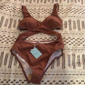 Cupshe bathing suit, brand new.